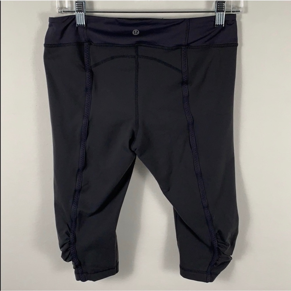 Lululemon 7/8 Dark Gray Capri Shorts 30x15